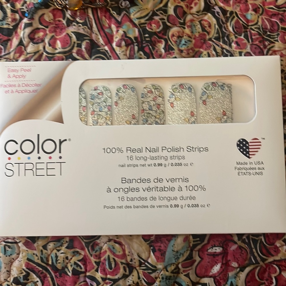 1 Color Street nail polish strip- Holiday De-light
